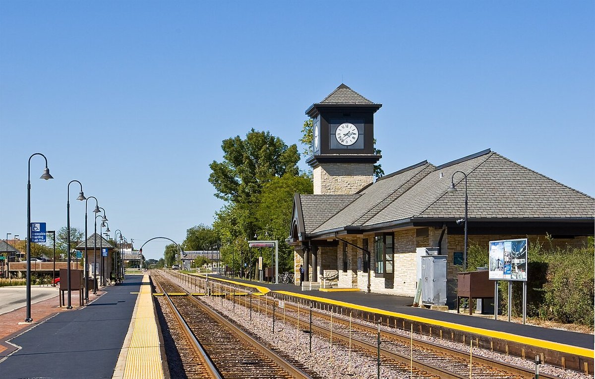 Highland Park, AL - File:Highland Park Metra 070915.jpg - Wikimedia Commons
